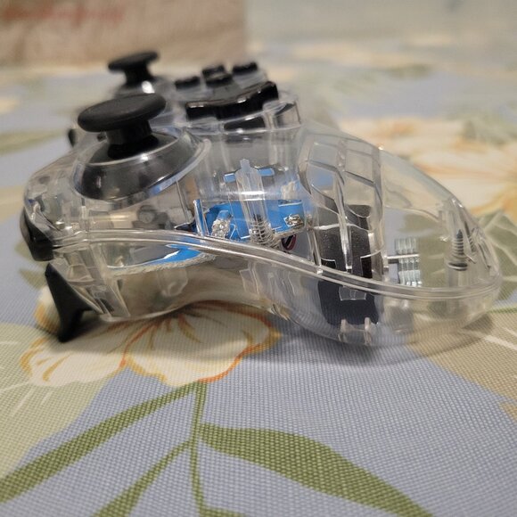 Nintendo Wii U AfterGlow PDP Pro Controller Clear Wireless- Rechargable - Picture 7 of 8